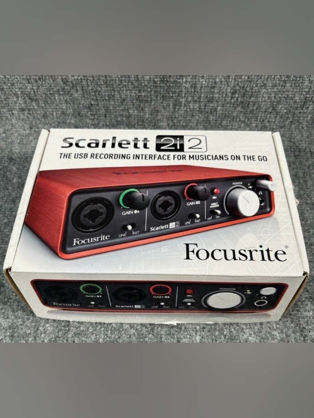 Focusrite Scarlett 2i2 Red USB Audio Interface